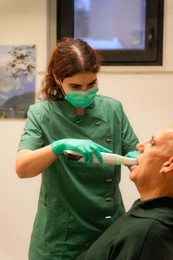 kunstgebit zonder happen geen afdruk prothese mondscanner scanner spoed snel klaar